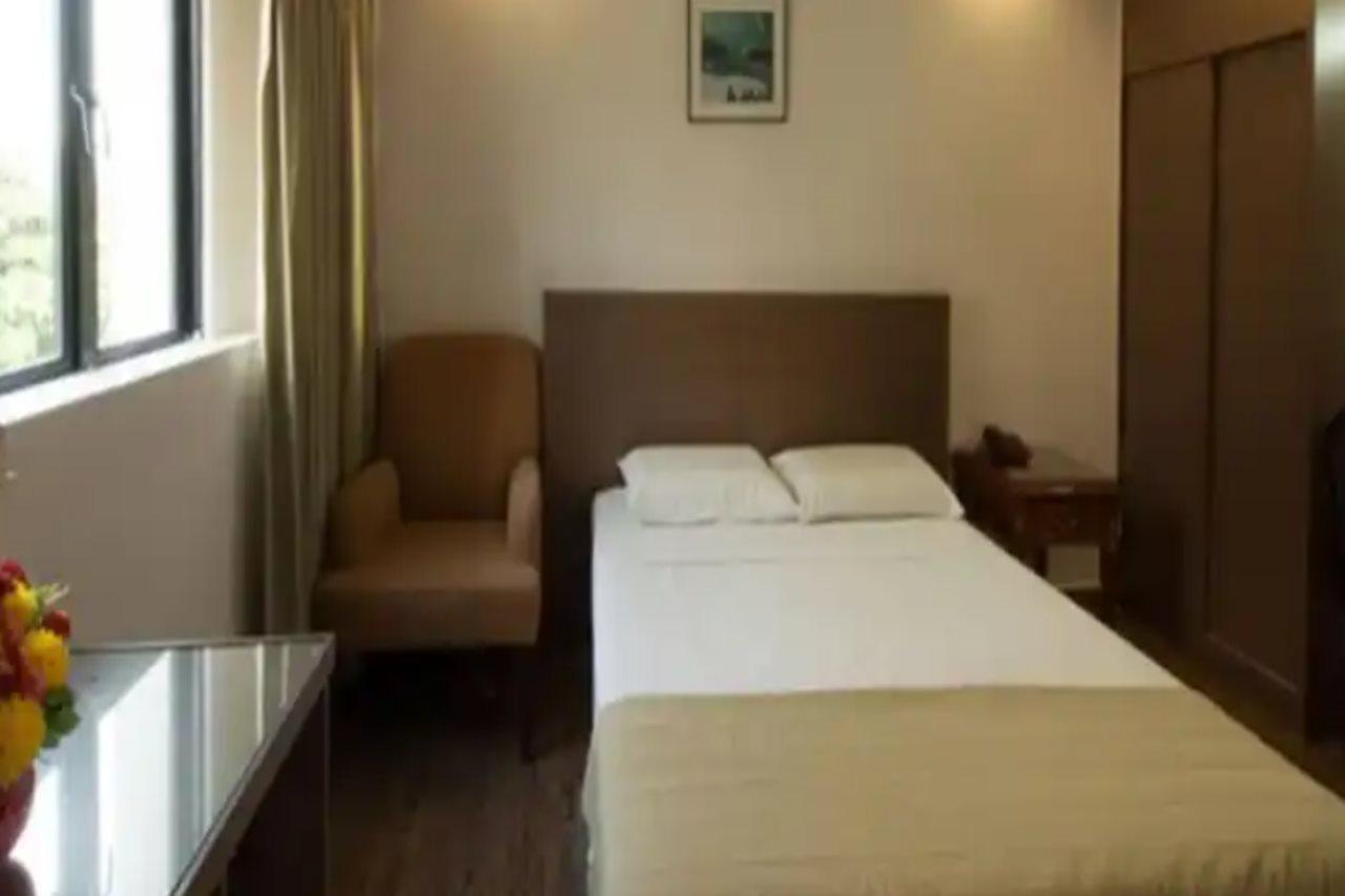 Oyo 106 Beach Hotel Singapura Exterior foto