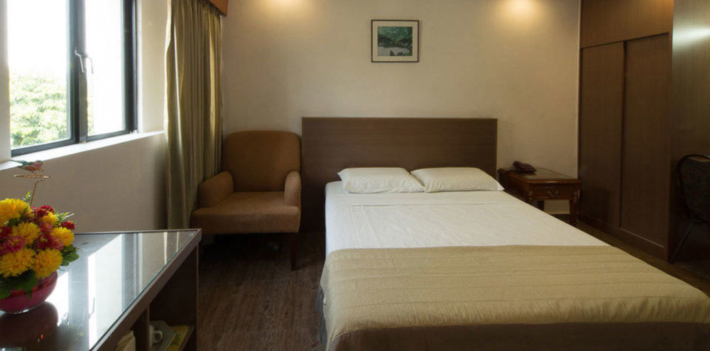Oyo 106 Beach Hotel Singapura Exterior foto