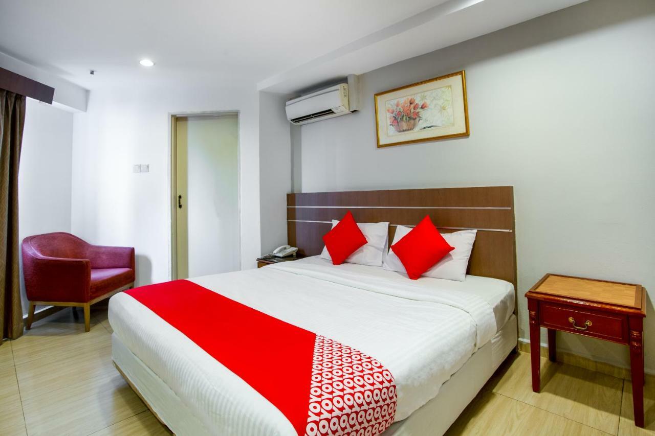 Oyo 106 Beach Hotel Singapura Exterior foto