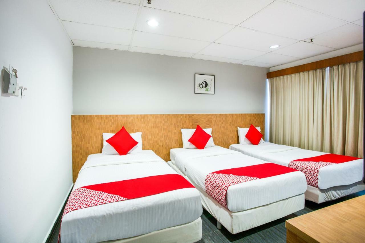 Oyo 106 Beach Hotel Singapura Exterior foto